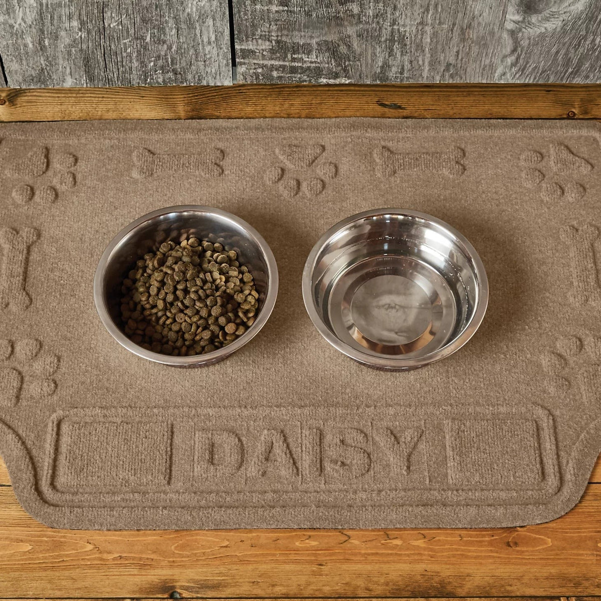 Orvis Limited Edition -Recycled WaterHog® Paws & Bones Placemat