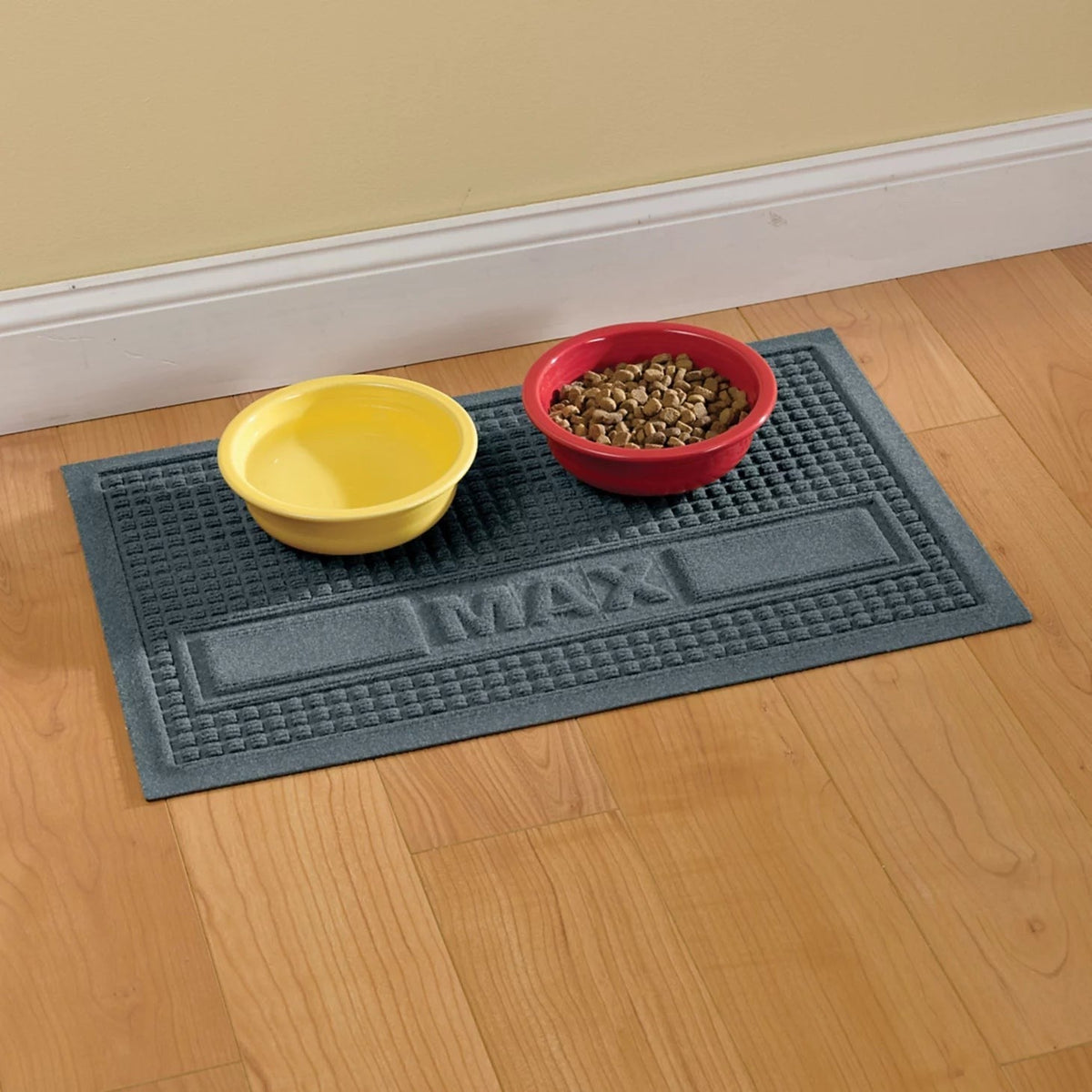 Orvis Customer Favorite -Personalized Recycled WaterHog® Grid Pet Placemat