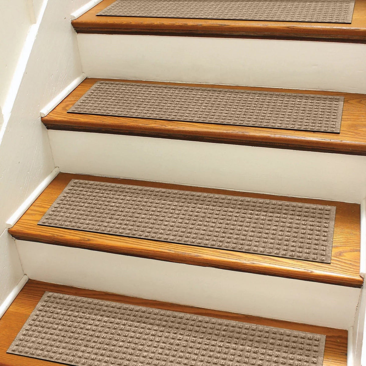 Orvis Value - Recycled WaterHog® Grid Stair Treads
