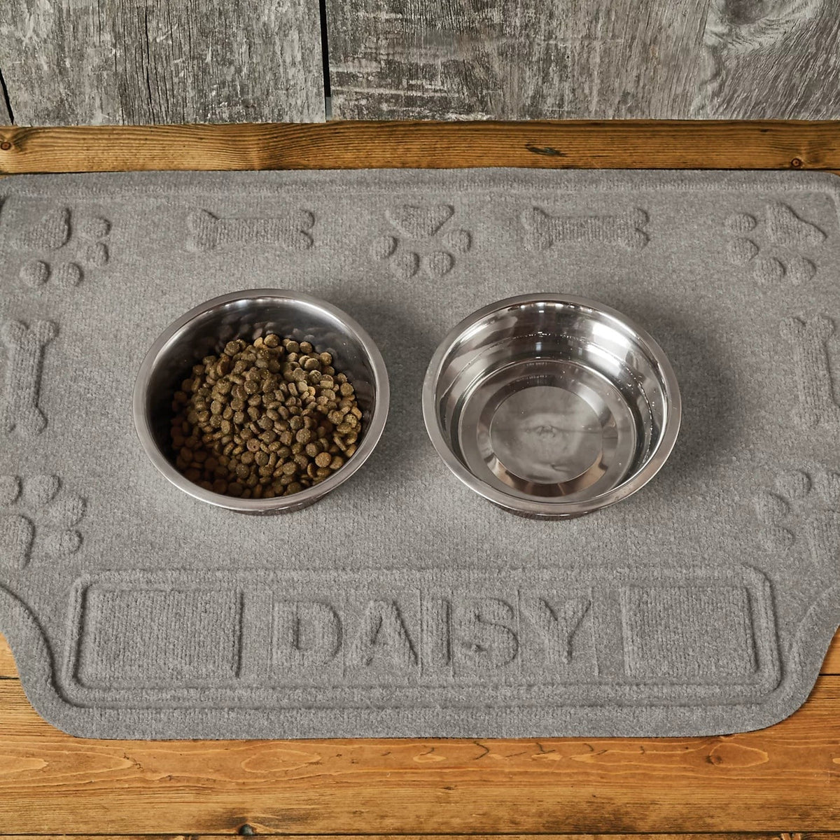 Orvis Limited Edition -Recycled WaterHog® Paws & Bones Placemat